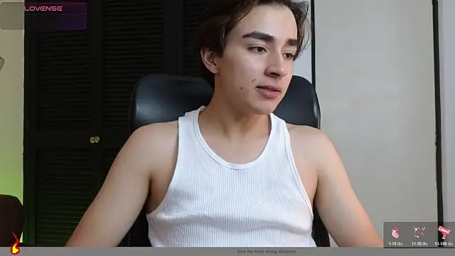 Chat XXX en directo de Connorr_01