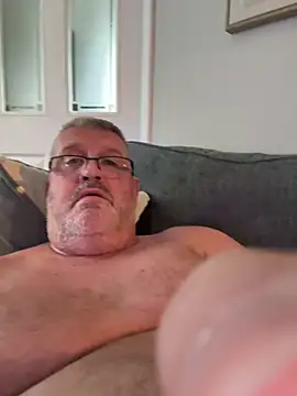 Daddystrokes4u 现场XXX聊天