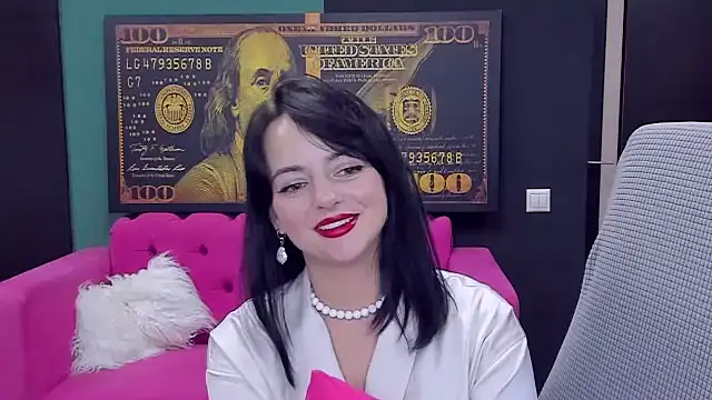 BellaRowan Adlı Modelin Canlı XXX Sohbeti