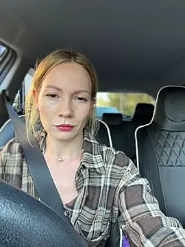 LavenderHot's Live XXX Chat