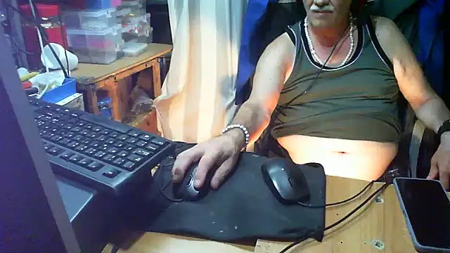 nonnomaturobisex Webcam-Show