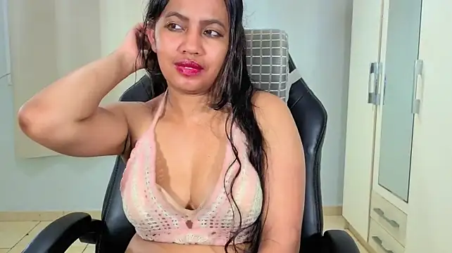 แชท XXX สดของ FannyXhot