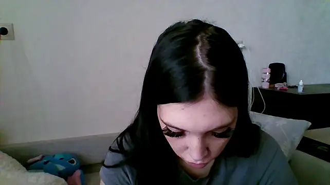 AdeleNekola – Naživo XXX chat