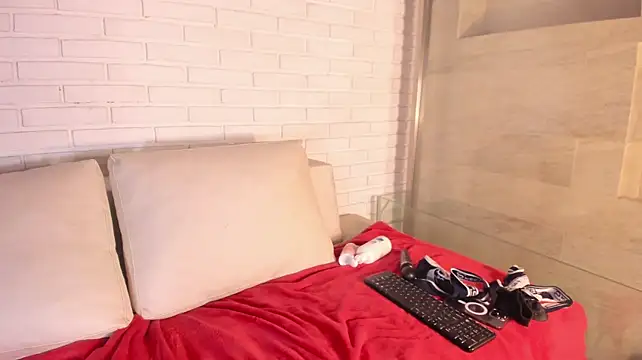 XXX chat uživo modela Lushi_Love
