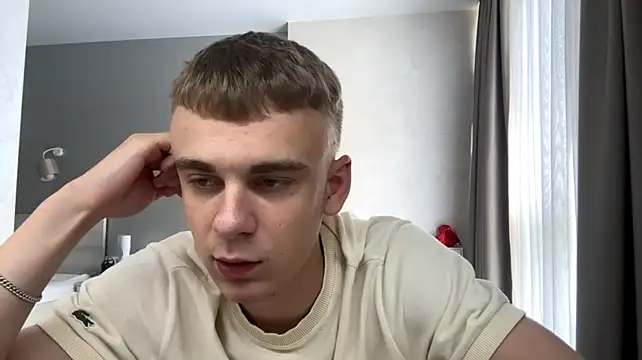 SoloFury Live XXX-chat