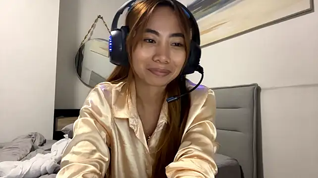 PiaSwida's Live XXX Chat