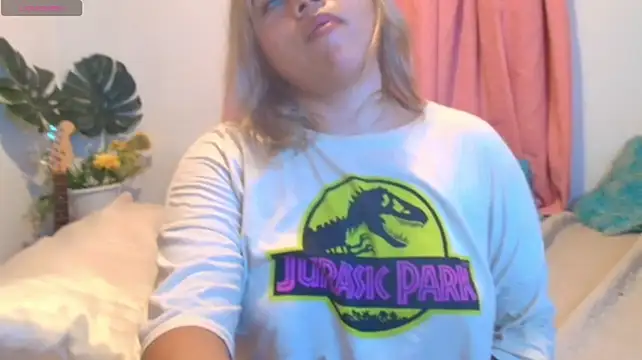 Pretty_Milaa's Live XXX Chat