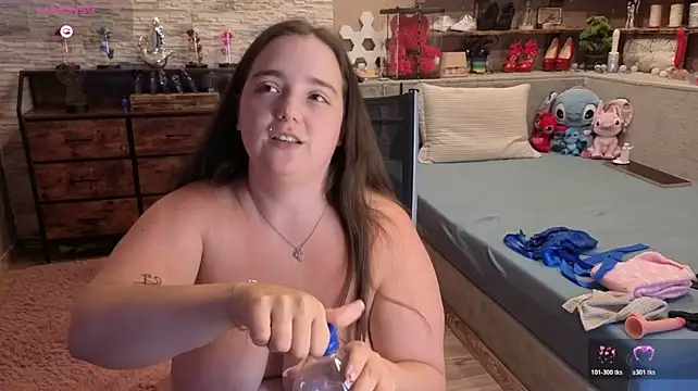 Kimberly-Caprice's Live XXX Chat