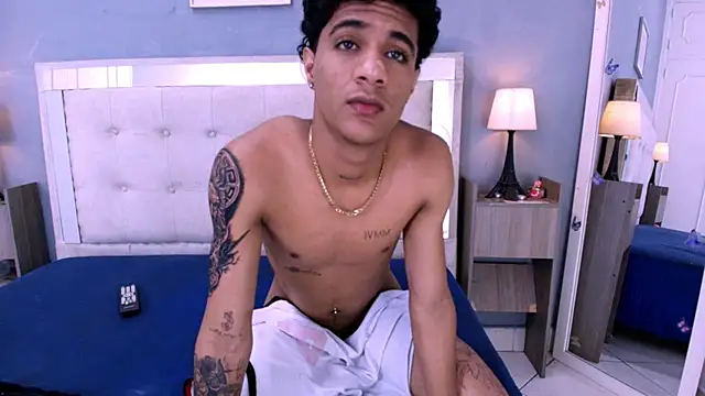 _Thiago12 Live XXX-Chat