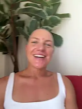 Chat XXX en directo de PaulinaSchubert1