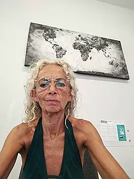 clarabell4 Chat XXX in diretta