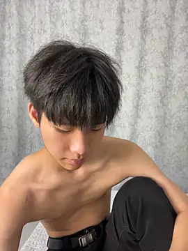 guoguo18のライブXXXチャット