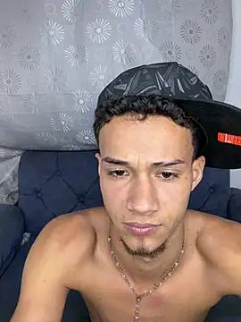 Chat +18 de friends_lust_latin ao vivo
