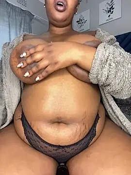 Ebony_Warlock_ XXX чат на живо