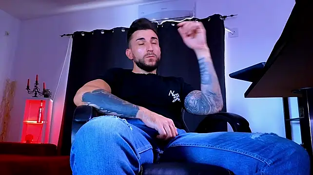 Chat XXX en directo de MightyAaron66
