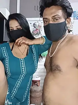 Kaur_Simran_01 Adlı Modelin Canlı XXX Sohbeti