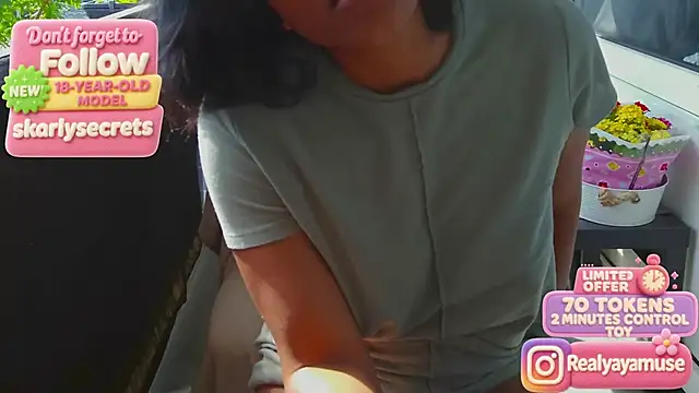 Yayamusen Live XXX chat