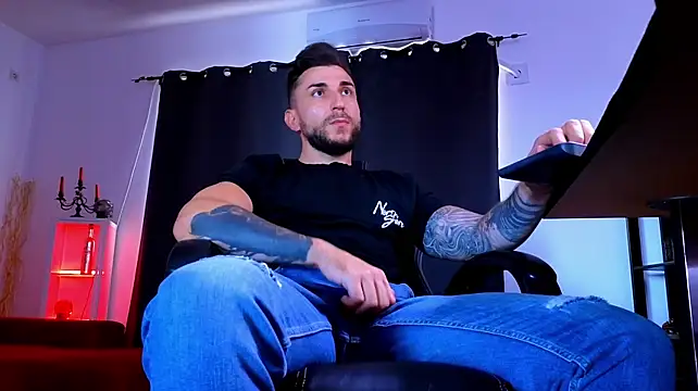 Chat XXX Live MightyAaron66