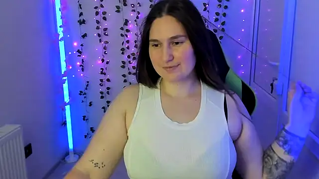 LunaVenom Adlı Modelin Canlı XXX Sohbeti
