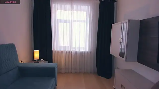 JoneTonic Adlı Modelin Canlı XXX Sohbeti