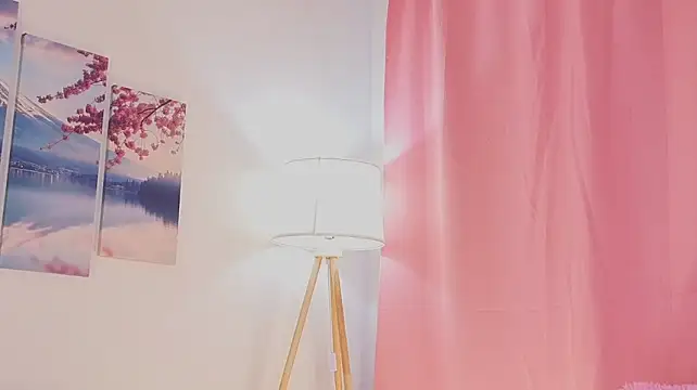 XXX chat uživo modela LunaLurk
