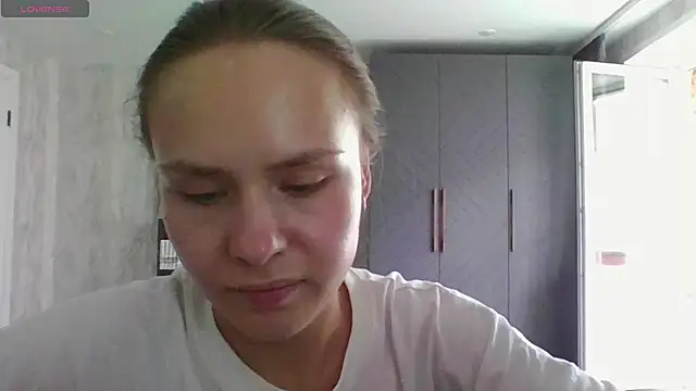 Annie_Cohn: онлайн-секс-чат