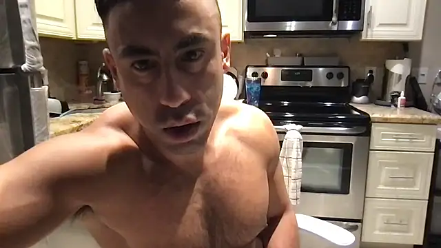 دردشة BigGuyMuscle الجنسية المباشرة