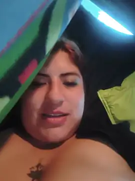Chatroom XXX en direct de kylievoosx