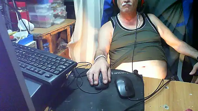 nonnomaturobisex Chat XXX in diretta