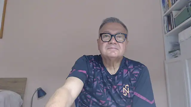 YOU6me live XXX chat