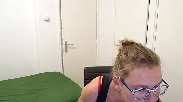 cumfunn Live XXX chat