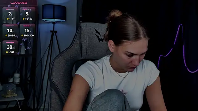 XXX chat uživo modela Sweet_Emilya