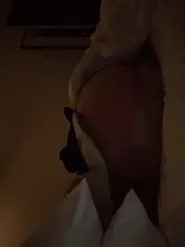 XXX chat uživo modela kikikitti