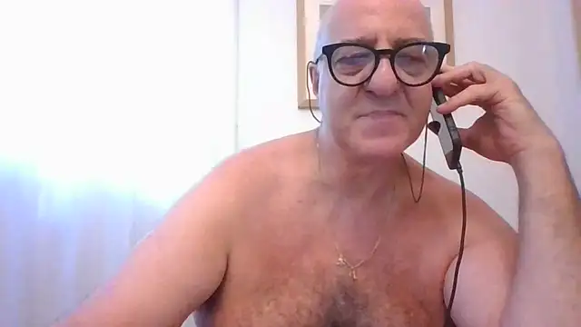 ANONIMO7735 live XXX chat