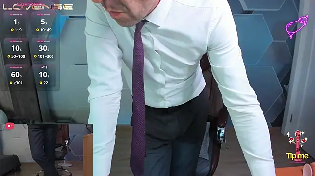 Živý XXX chat SteveTiger