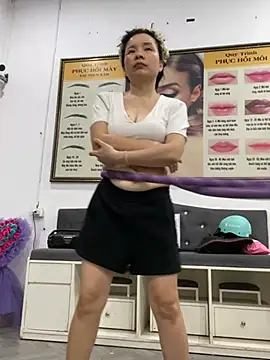 Chat XXX en directo de Ivy_Trix2