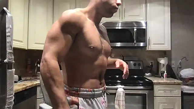 Chat XXX en directo de BigGuyMuscle