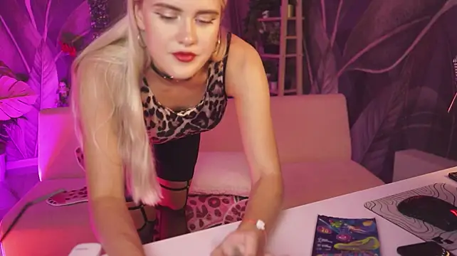 Chat XXX ao vivo de KattyWilde