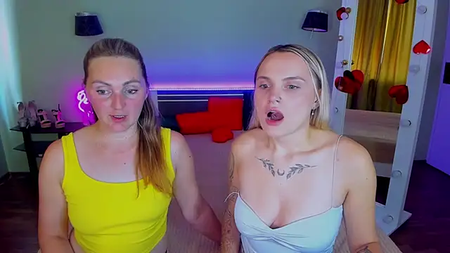 XXX chat uživo modela MagicEyess