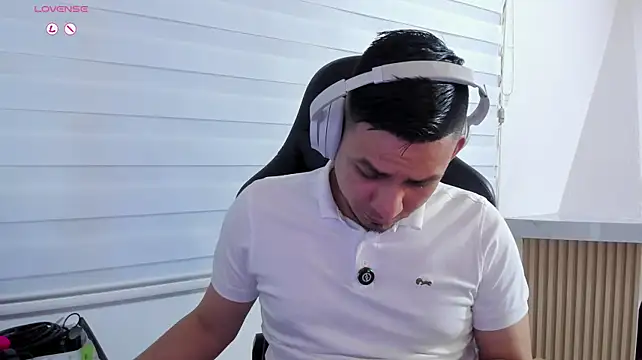 Chat XXX en directo de Rick_Adams