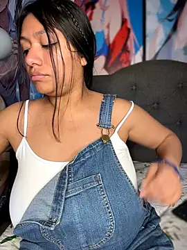 Im_Little's Live XXX Chat