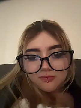 lya_nekko_'s Live XXX Chat