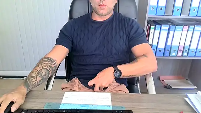 Evasionee Chat XXX in diretta