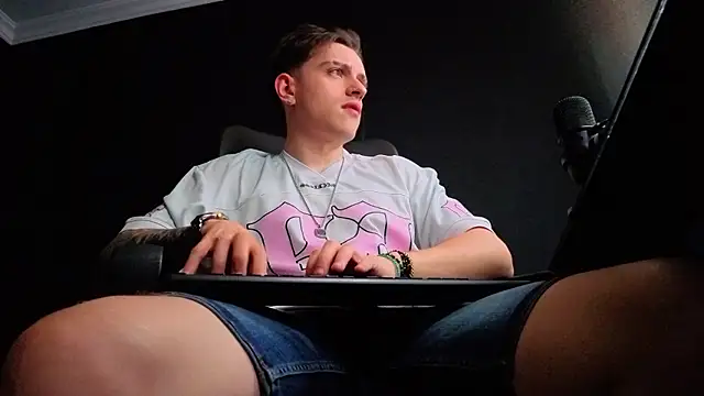 FelixStarkk Live XXX-chat
