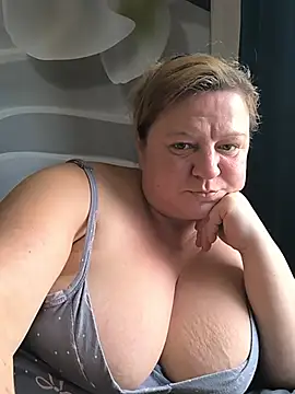 jusichka's Live XXX Chat