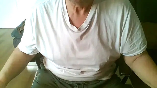 matureexhibit68 webcam show