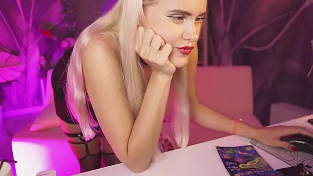 Živý XXX chat KattyWilde