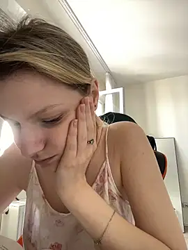 Živý XXX chat MaryHiggins