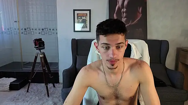 Chatroom XXX en direct de KaydenDrew