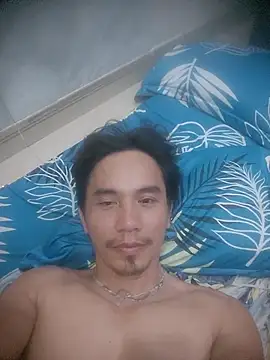 traiwe06's Live XXX Chat